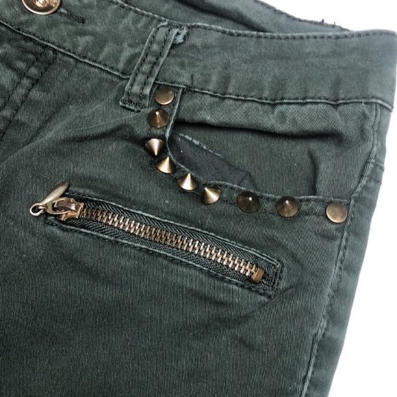 LIKE NEW DOLLHOUSE KHAKI SKINNY JEANS 8/29x28 ⭐️ - Picture 6 of 13